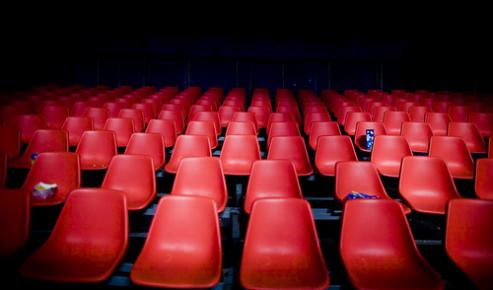 Empty seats to indicate the vast possibilities of potential audiences online